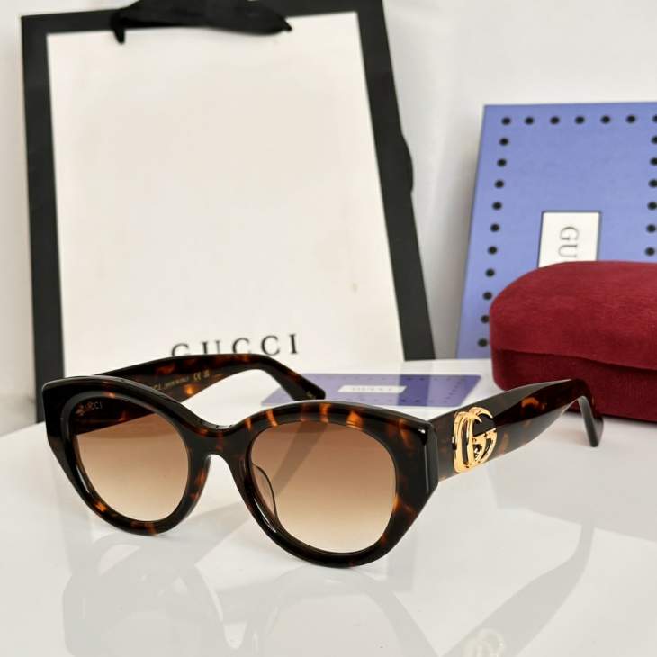 Picture of Gucci Sunglasses _SKUfw79398977fw